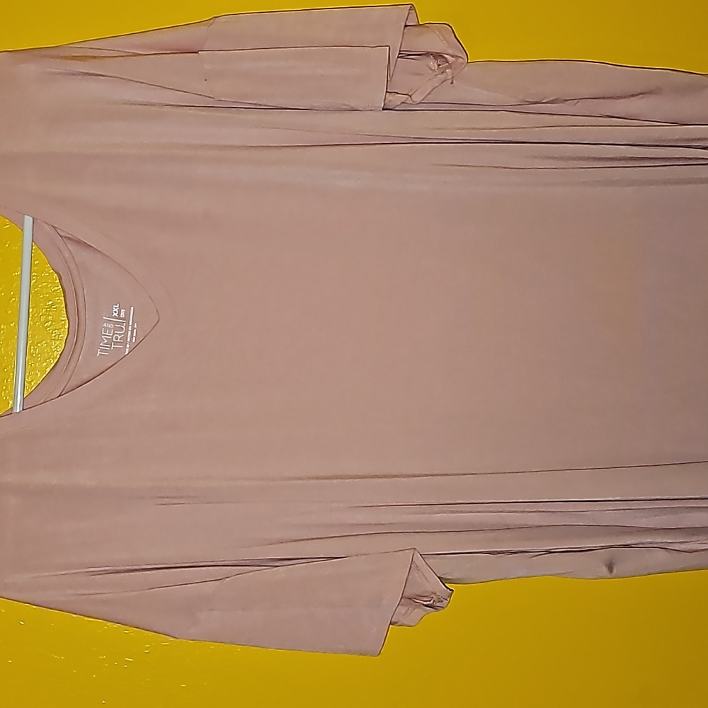 Two blouses - Picture 3 of 8
